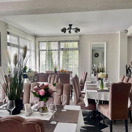 Oana'S Boutique Hotel Bran  Bagian luar foto