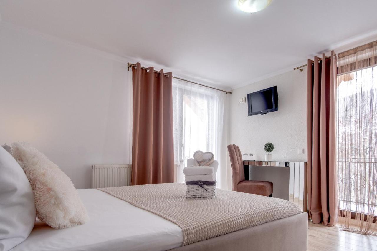 Oana'S Boutique Hotel Bran  Bagian luar foto