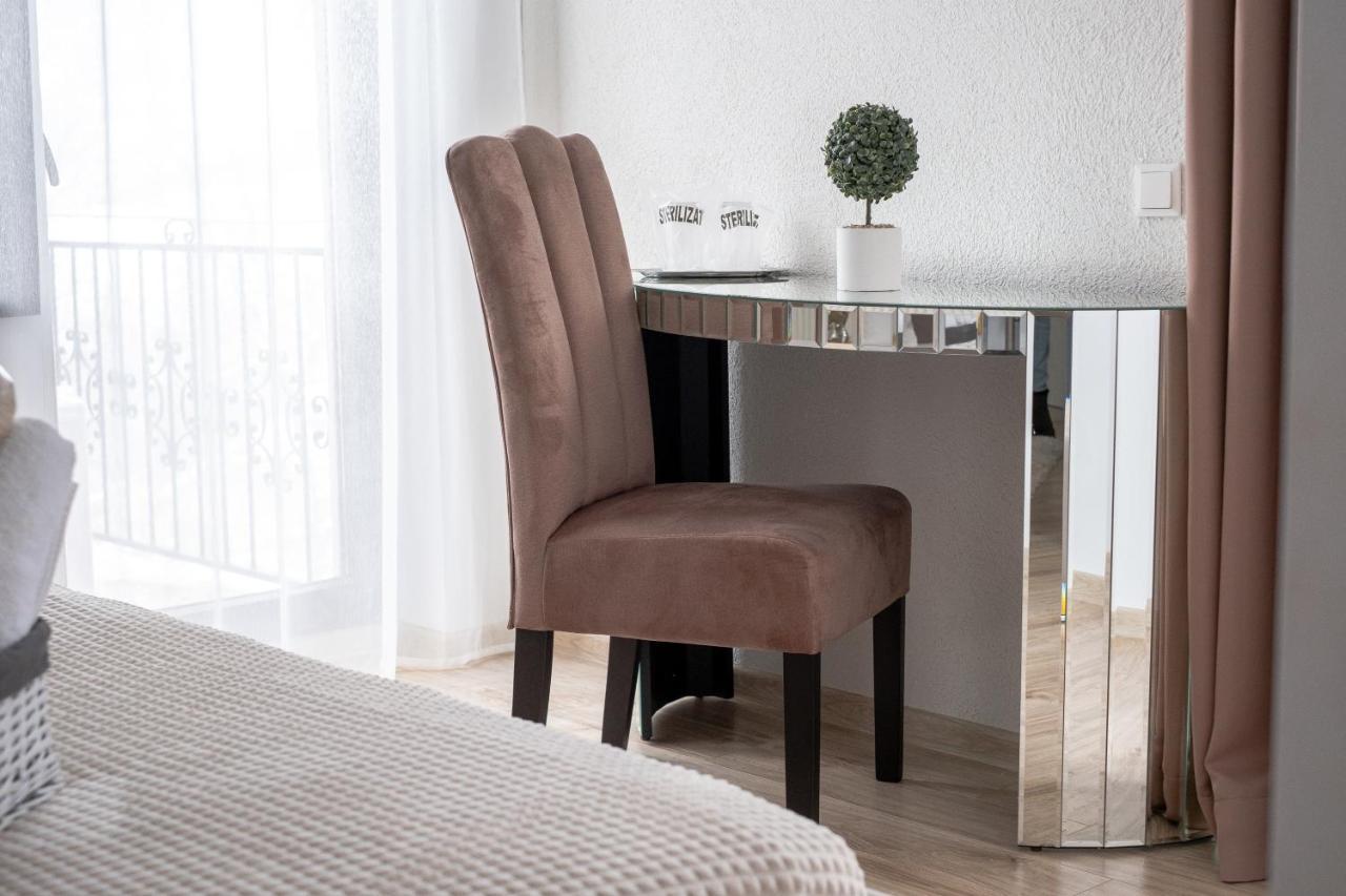Oana'S Boutique Hotel Bran  Bagian luar foto