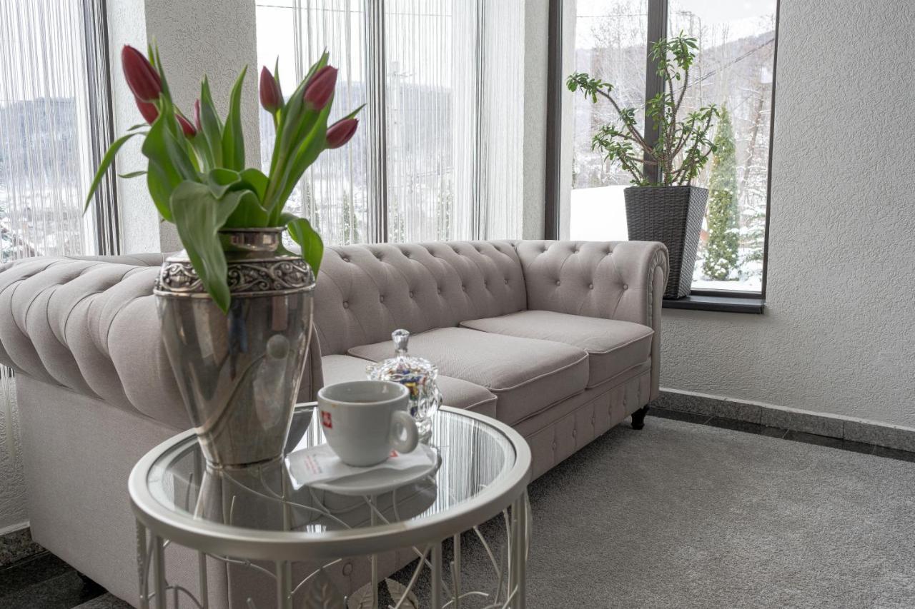 Oana'S Boutique Hotel Bran  Bagian luar foto