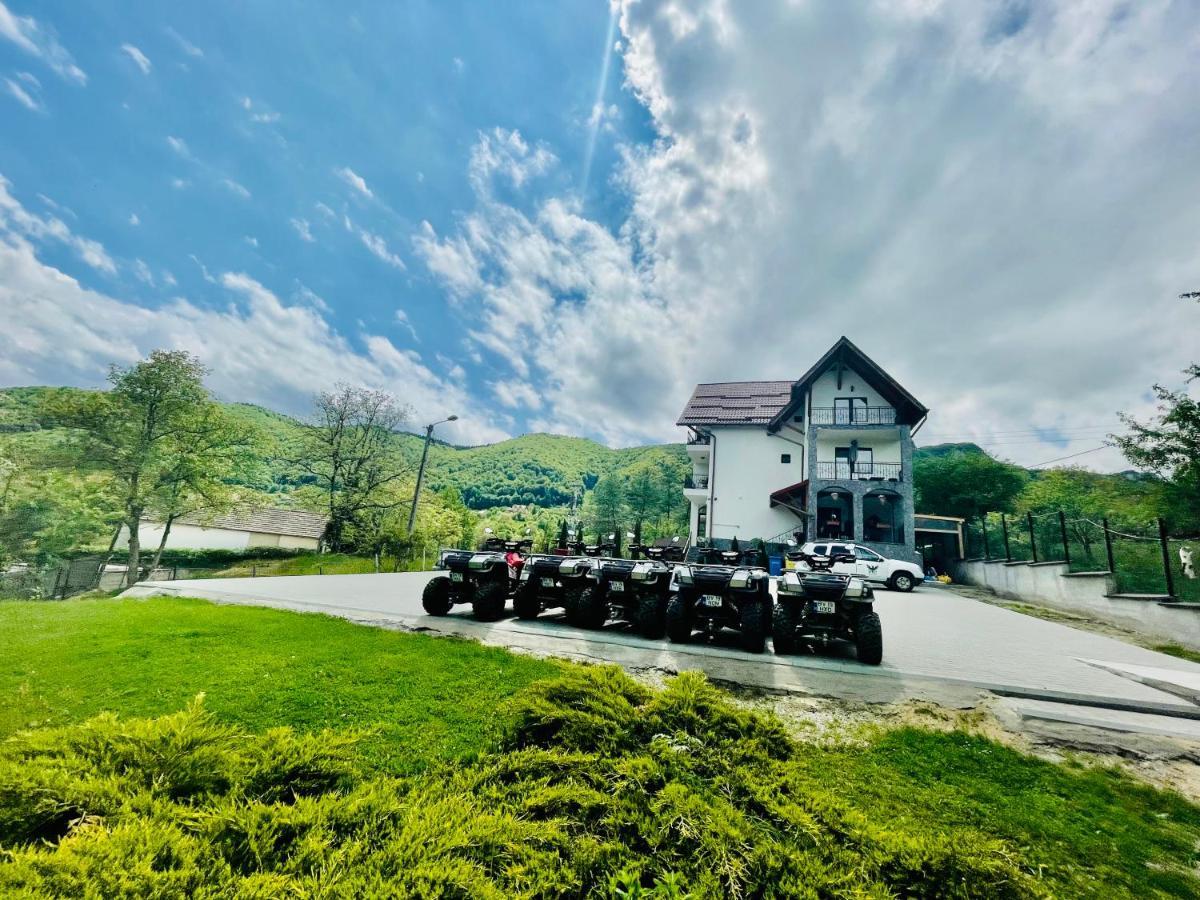 Oana'S Boutique Hotel Bran  Bagian luar foto